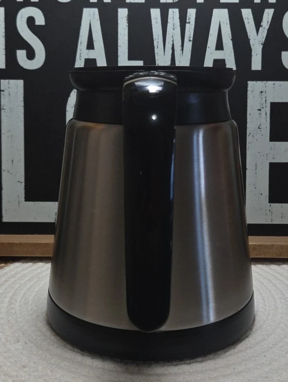 Keurig 2.0 Stainless Steel Thermal Carafe 32oz Coffee Pot BARELY USED WITH BOX